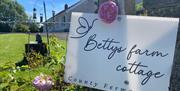 Betty's Farm Cottage